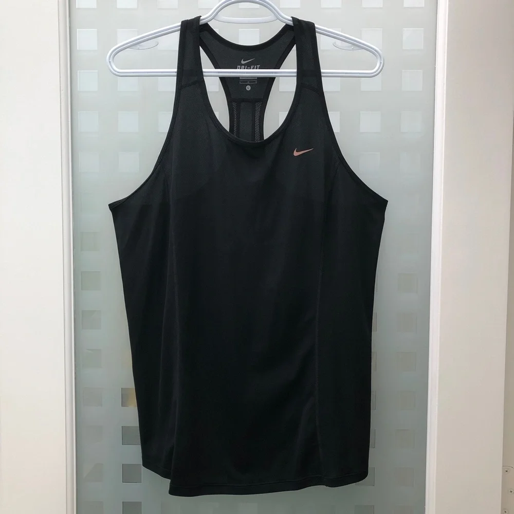 NIKE DRI-FIT Reflective Mesh Back Vent Scoop Neck Tagless Athletic Tank Top NEW! - Picture 2 of 10